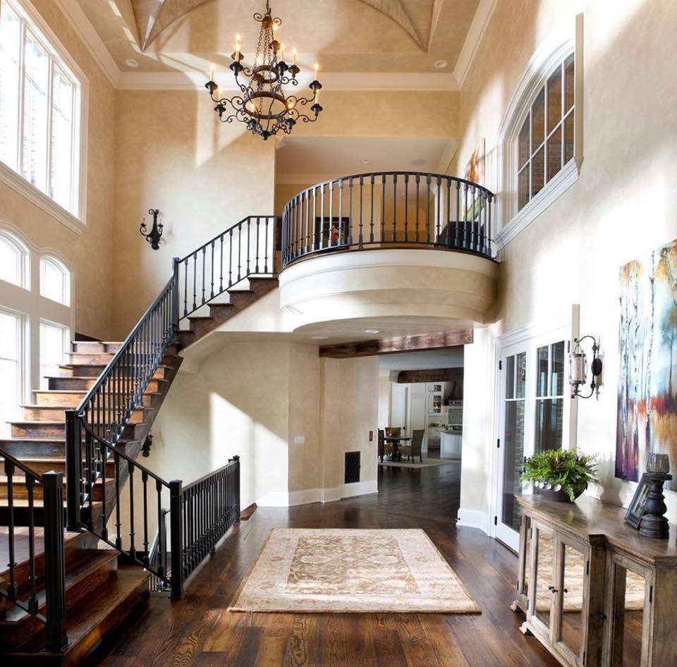 A grand entry that really... - Nashville Luxury Home Magazine