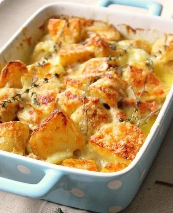 Receiteria - BATATA GRATINADA COM CREME DE LEITE E REQUEIJÃO ...