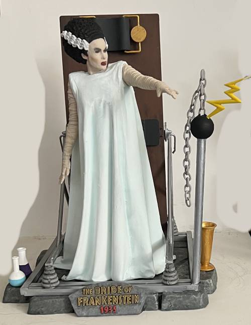 Building X Plus Bride Of Frankenstein model kit with custom