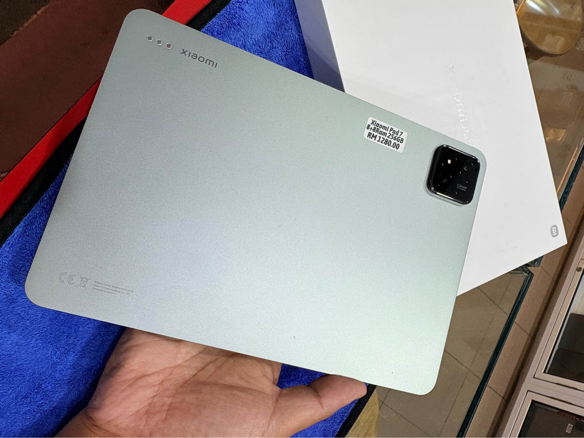 Xiaomi Pad 7 - 8GB ram 256GB storage - tab , box and normal cable