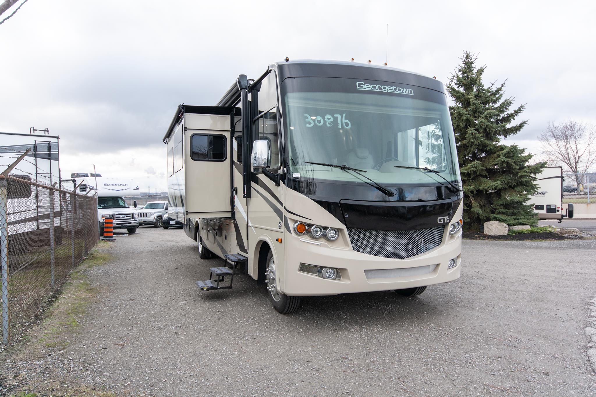 The Toronto RV Show And Sale is still... - Outdoor Travel RV