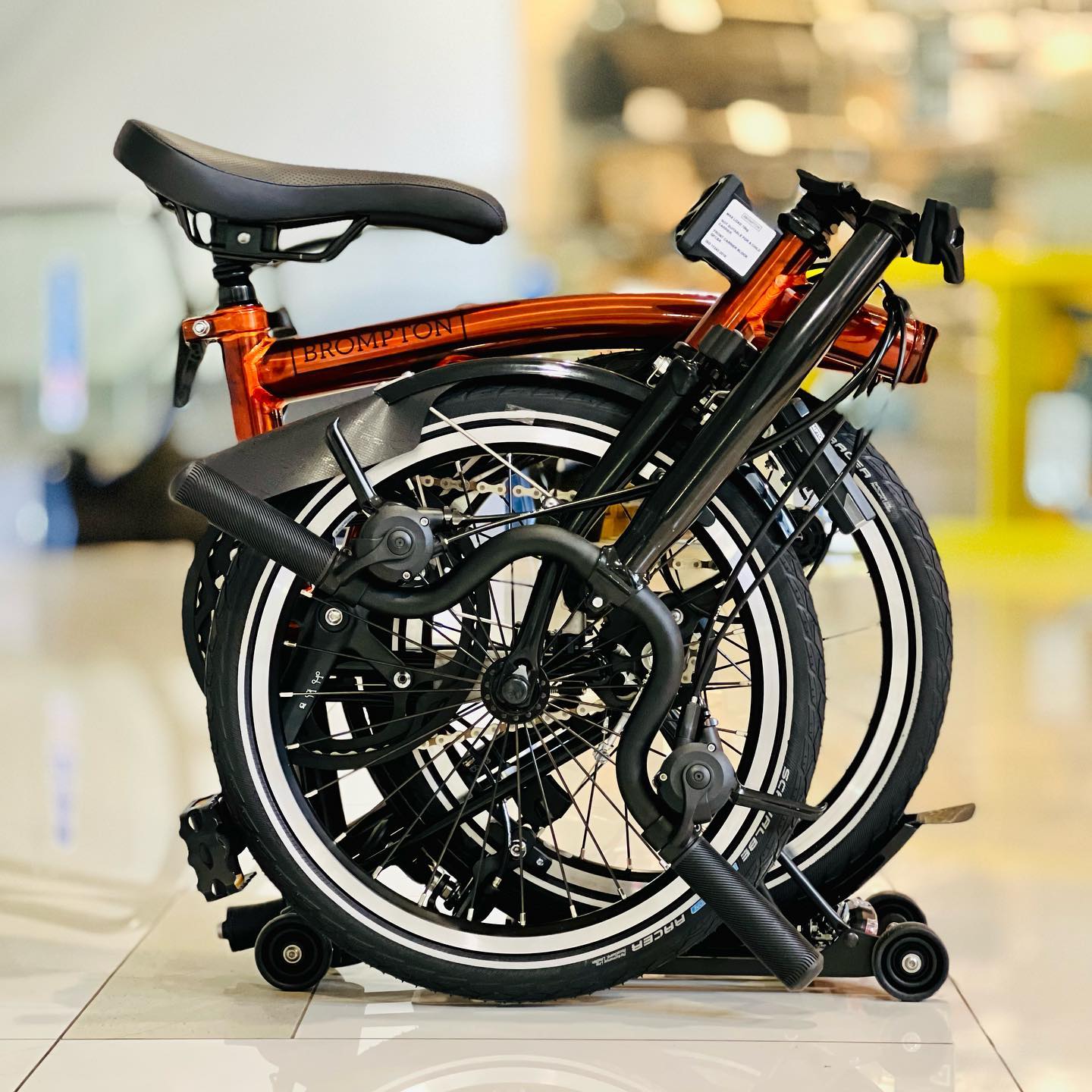 Brompton 新款到貨 及補貨 #M6R BlackLacquer-Tit #M6R CloudBlu-Tit 