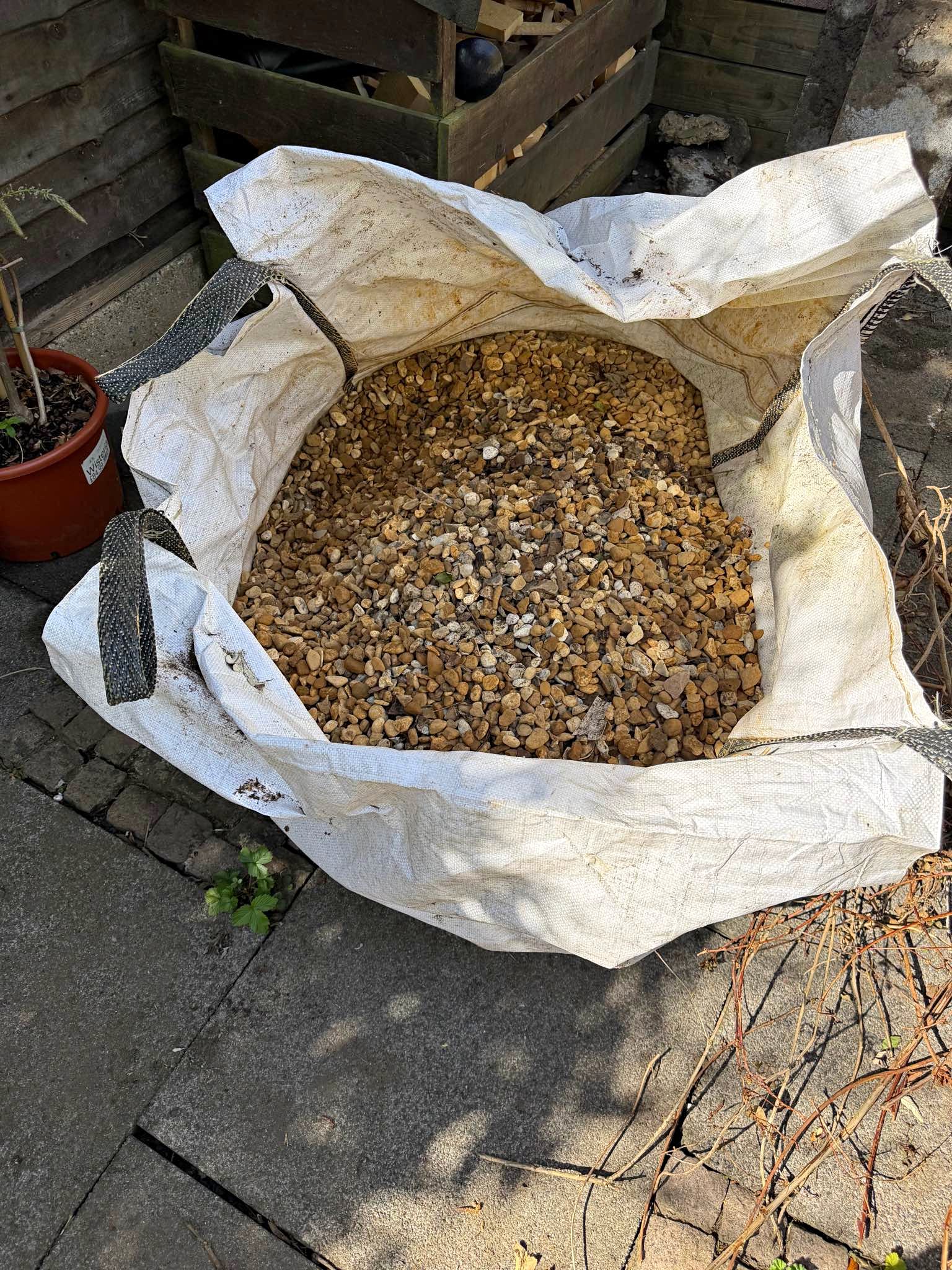 20mm Clean Granite chippings (trailer collection only!) - Landscaping ...