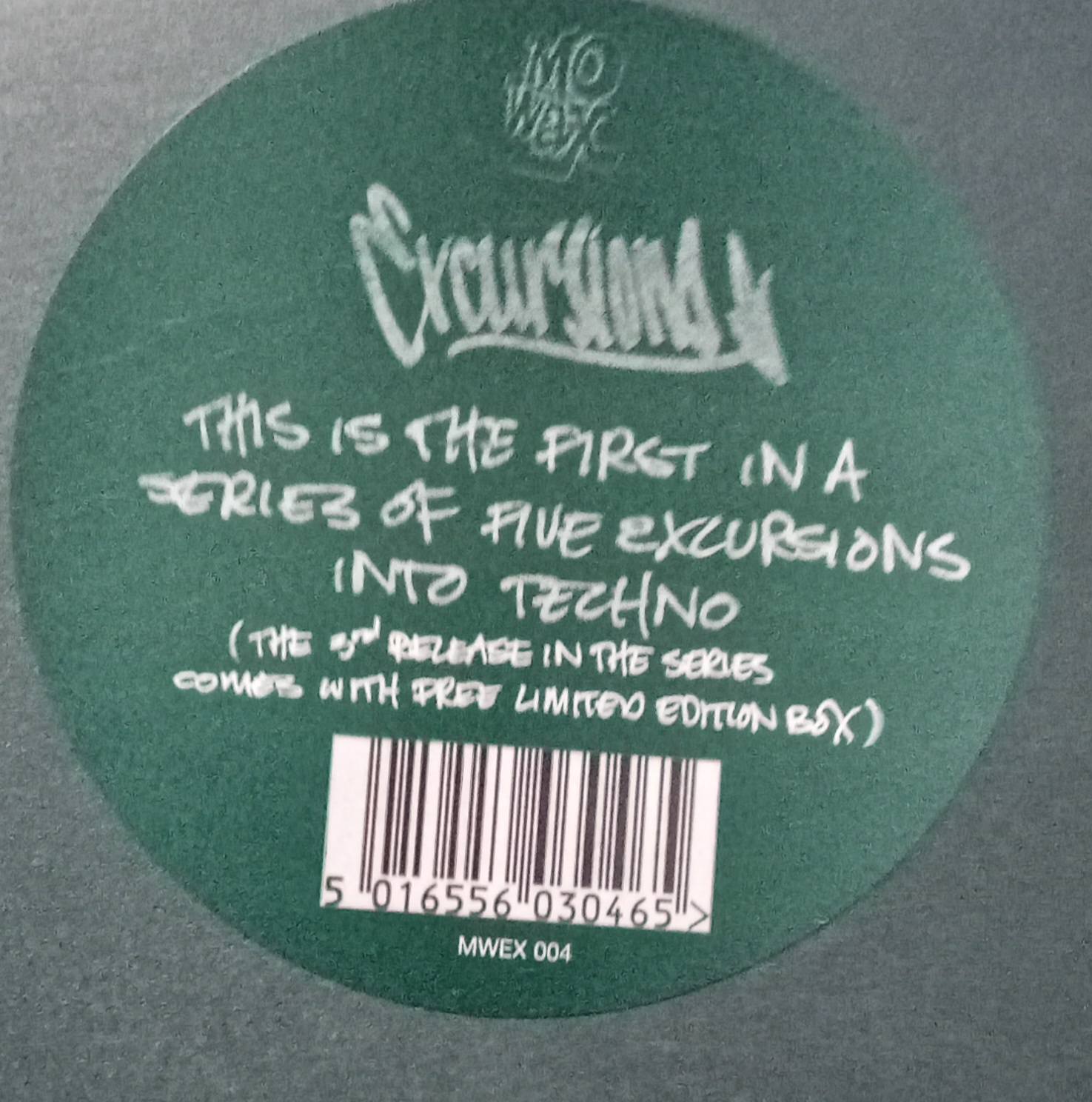 Mo' Wax Excursions into Techno . 5xLP Boxset.