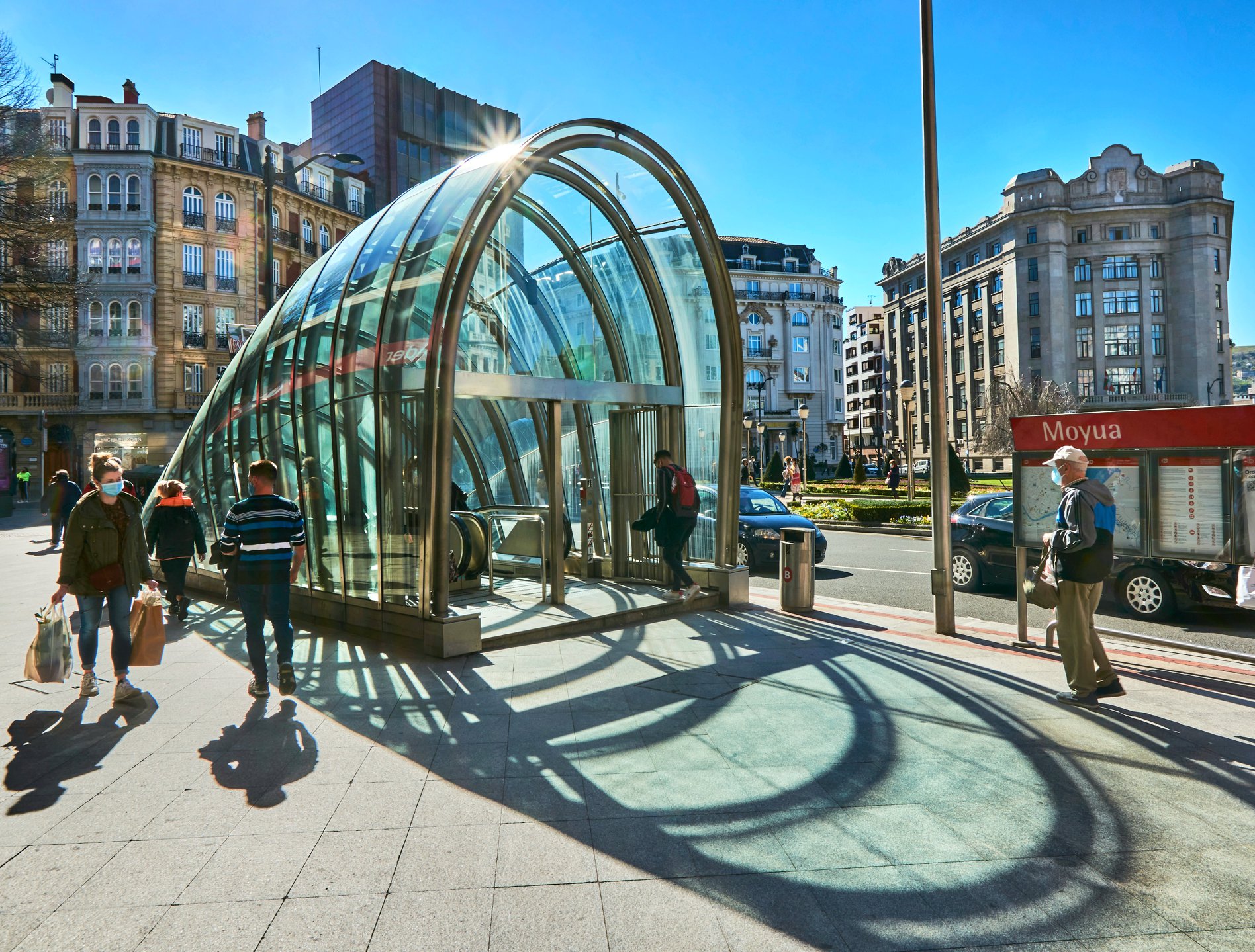 Bilbao Turismo - ¡Buenas noches! Gabon! Good evening! 🚈😊... | Facebook