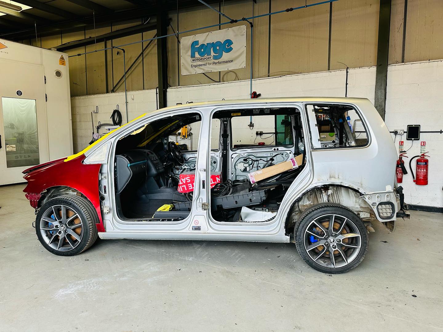 Reflex Auto Design-Custom Body and Paint Specialists | Daventry