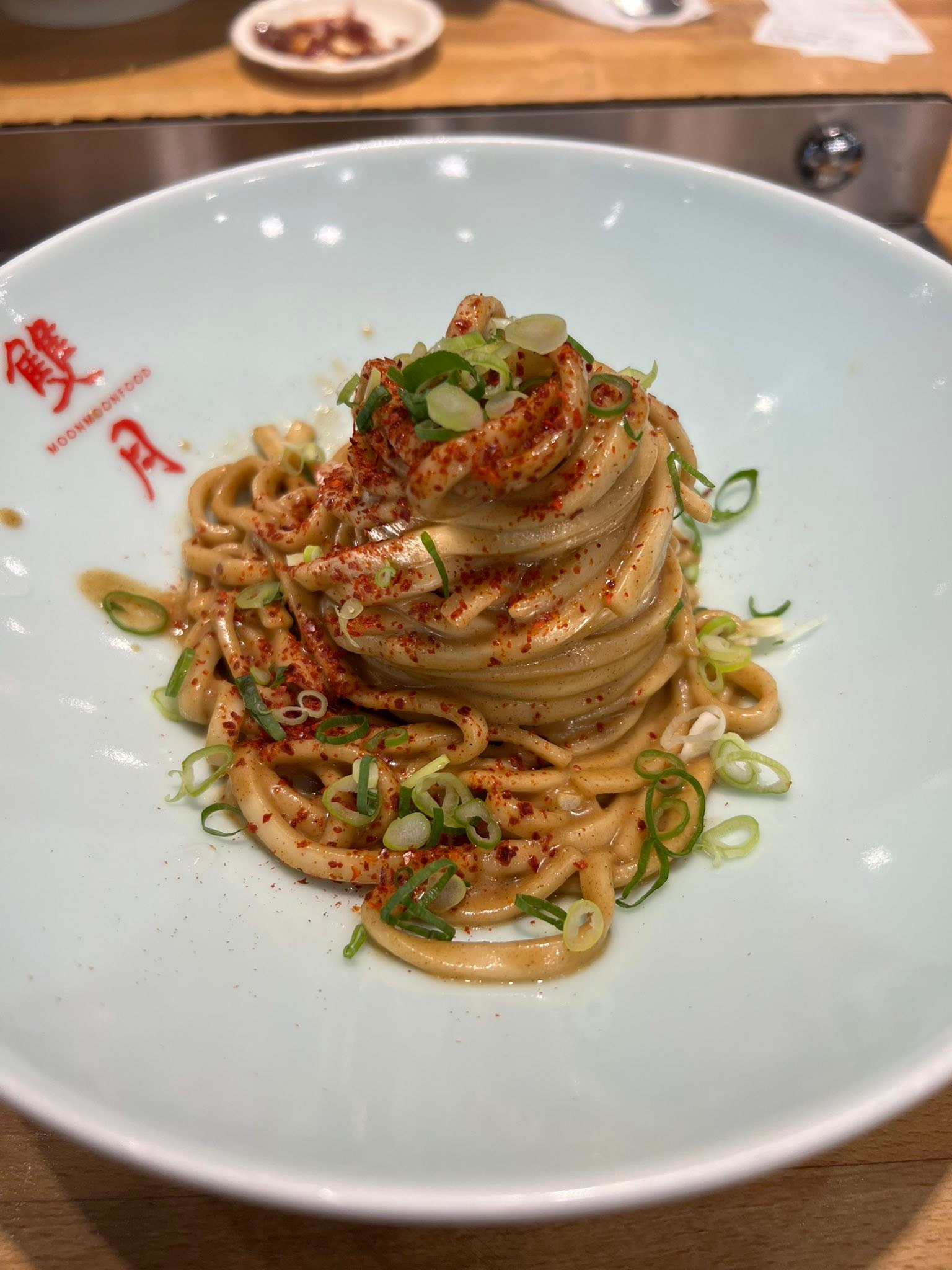 双月食品社 済南店(善導寺2番出口 ) 🍜愛恨淑芝麺(チリゴマ台湾風)が