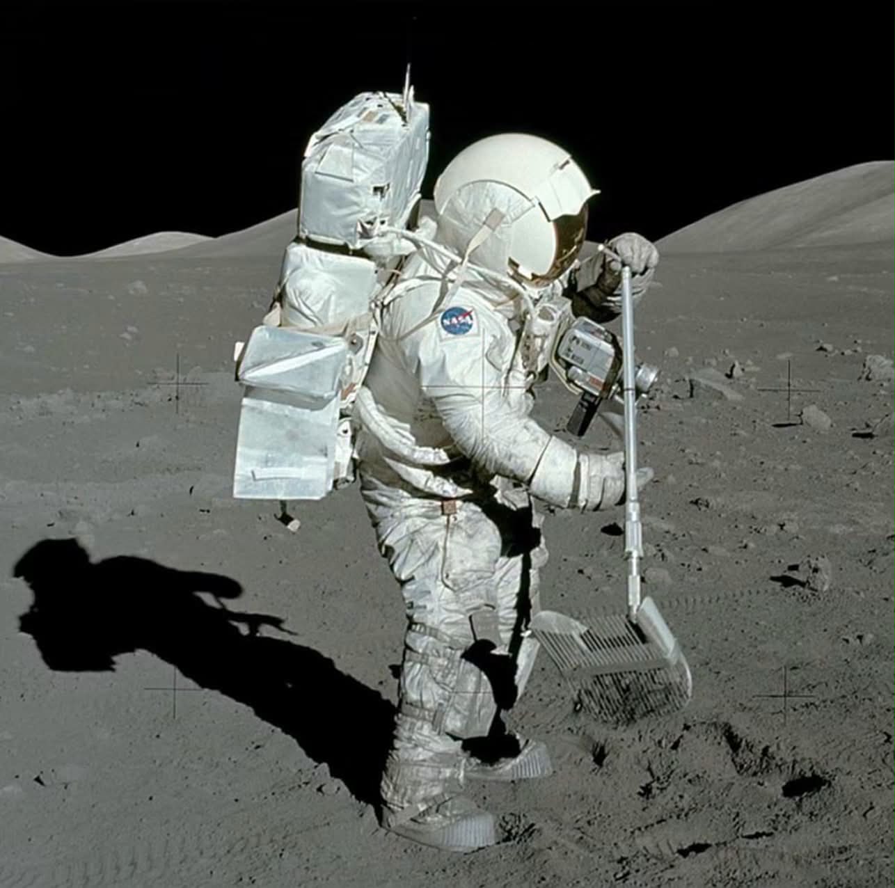 1972’s★ NASA★ アポロ17号★ヒューストン関係者Tie-Pin★銀色 1972's☆ NASA☆ アポロ17号☆ヒューストン関係者Tie-Pin☆銀色 This