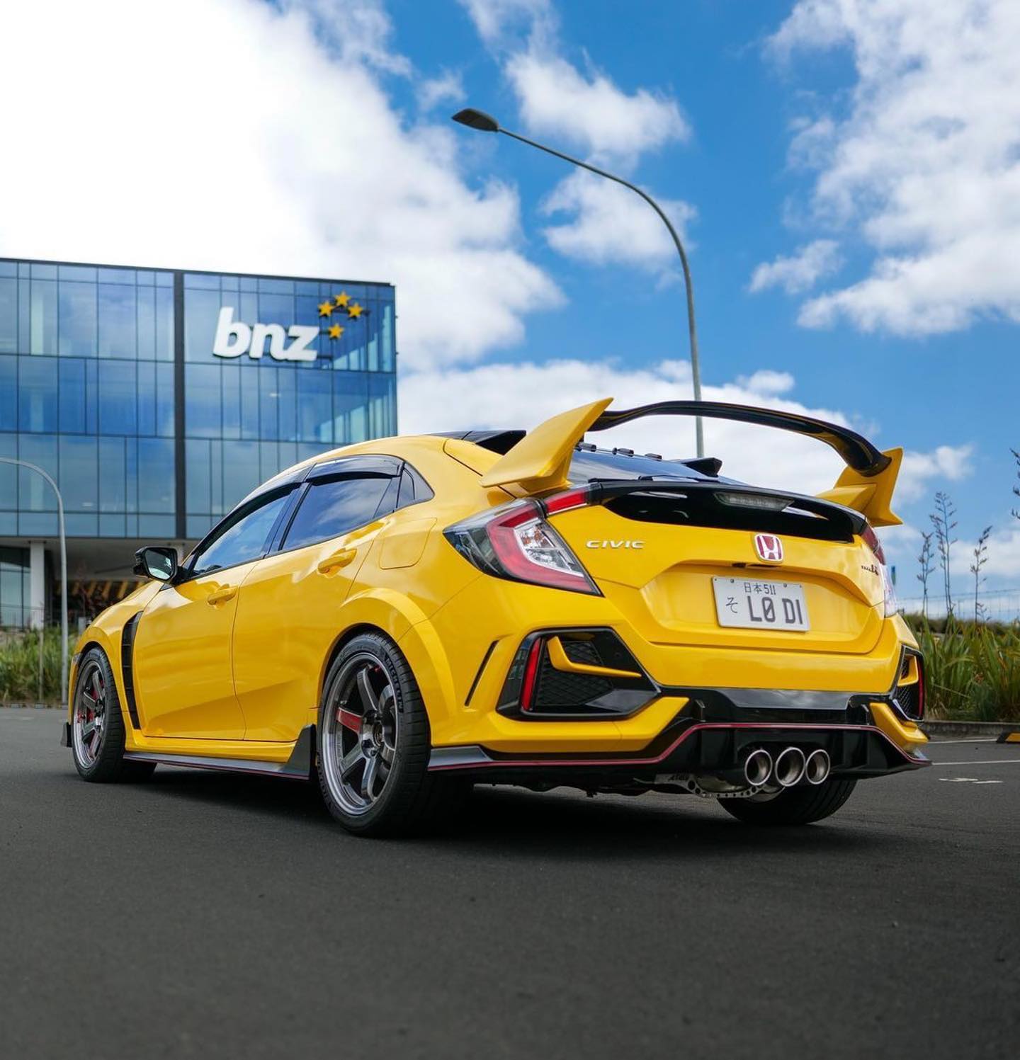 RAYS Wheels USA - HONDA Civic Type R on VOLK RACING TE37SL... | Facebook