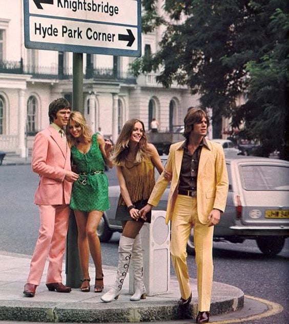 the fashion of the 60s and 70s✨🦋🌹