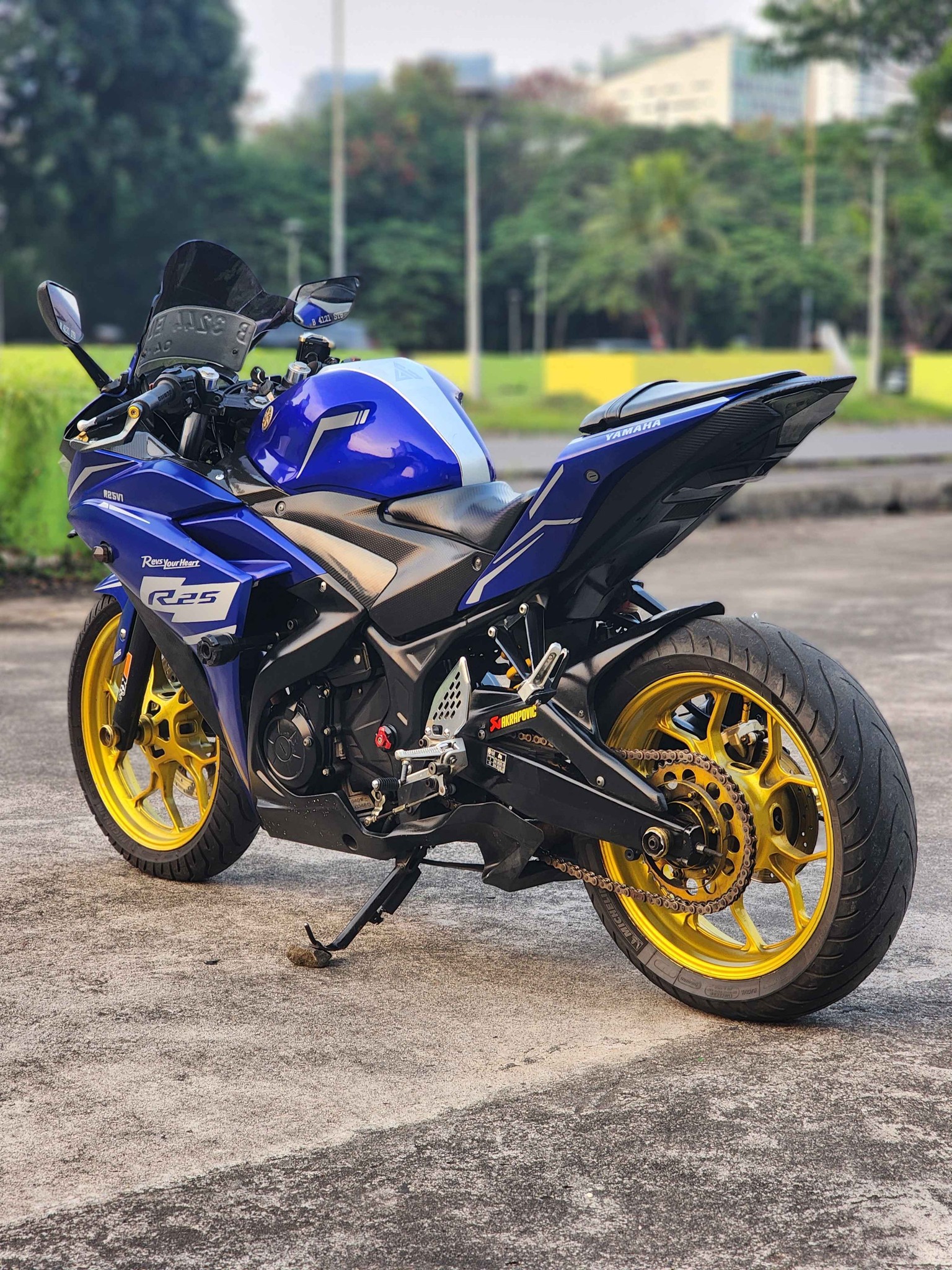 2015 Yamaha R25 Biru With Leovince - Motorcycles & Scooters - Jakarta ...