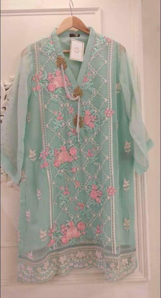 Eid Collection Agha noor 💕💕 For... - Zarshis Collection | Facebook