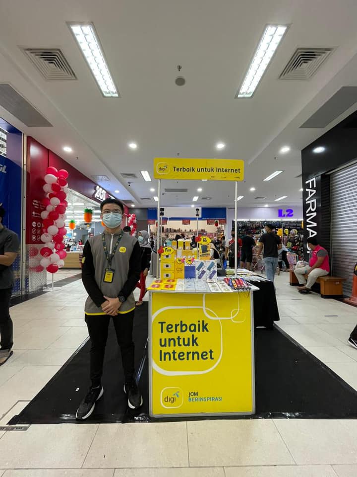 We are doing our... - Digi Store Express Aeon Mall Kuching