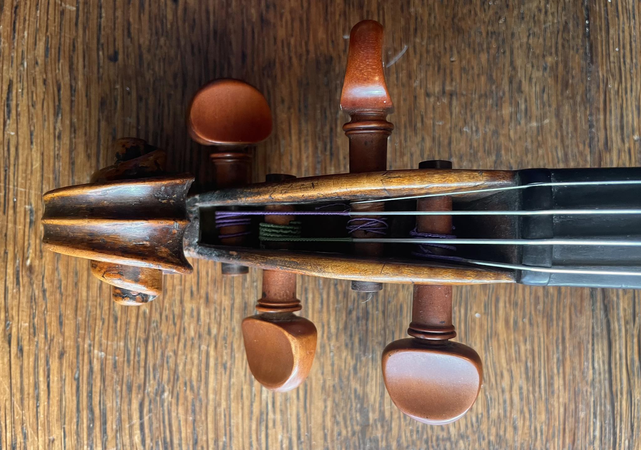 Identify old violin with no label?