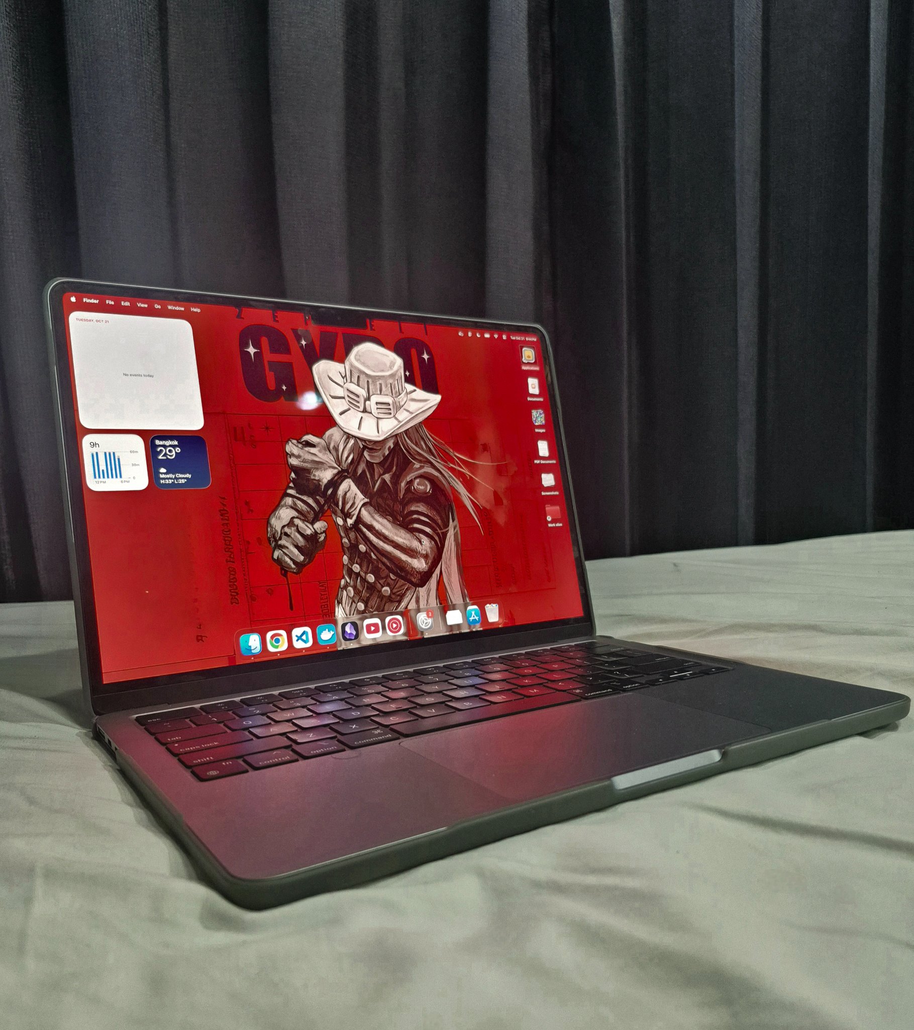13 Inch Apple MacBook Air M3 - 16GB RAM - 512GB Storage 