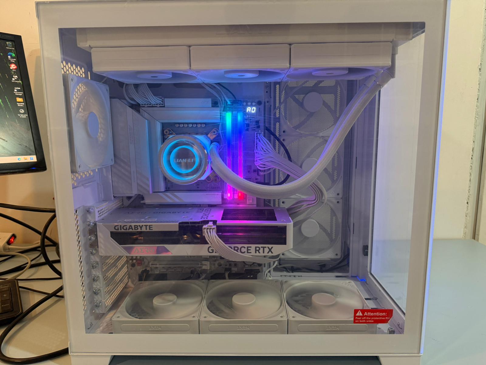 Lian Li high-end white PC build with Intel Core Ultra 9