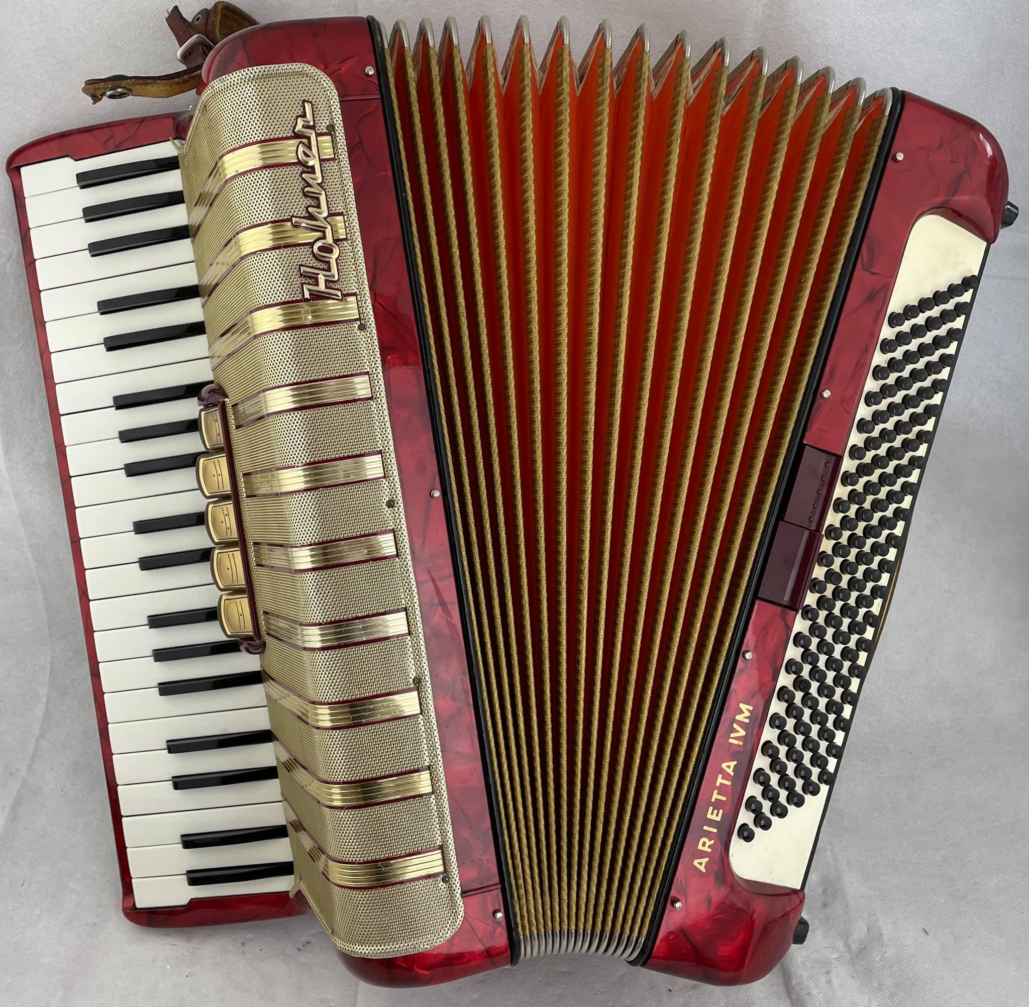 Hohner Arietta IVM, 120 Bass 3 Voice , 41 Key £550.00 LMM Musette