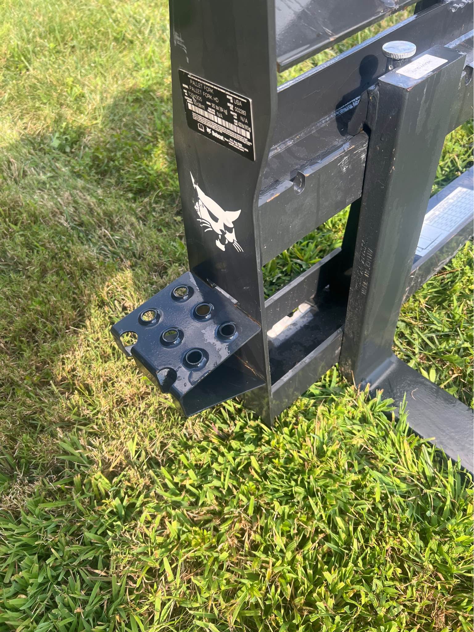 45 Pallet Fork Frame Attachment for Kubota Bobcat Skid Steer Tractors 4000LBS