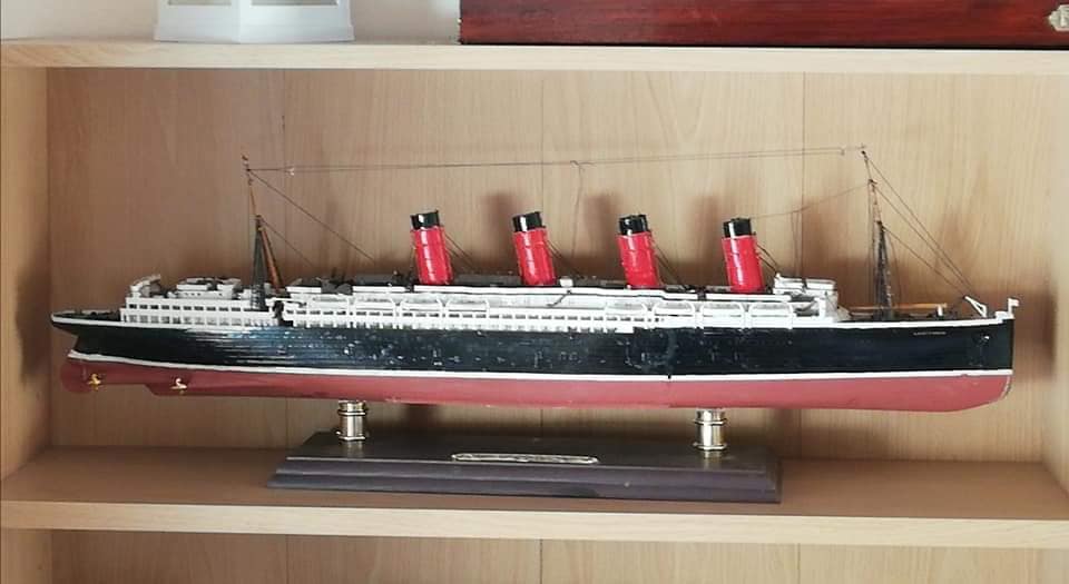 Gunze Sangyo 1:350 R.M.S. Lusitania model kit for sale