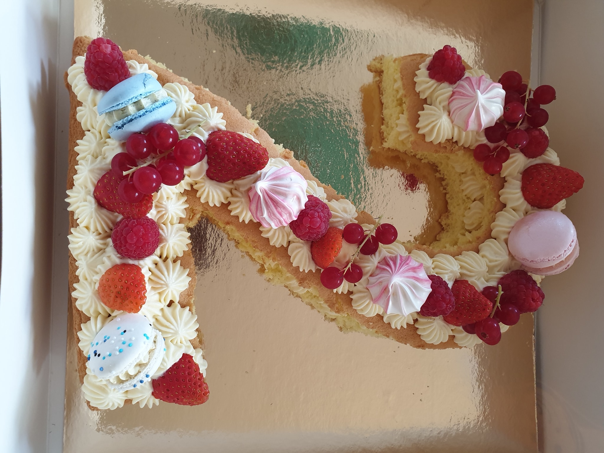 Joyeux Anniversaire Albane O Macarons Du Bonheur Facebook