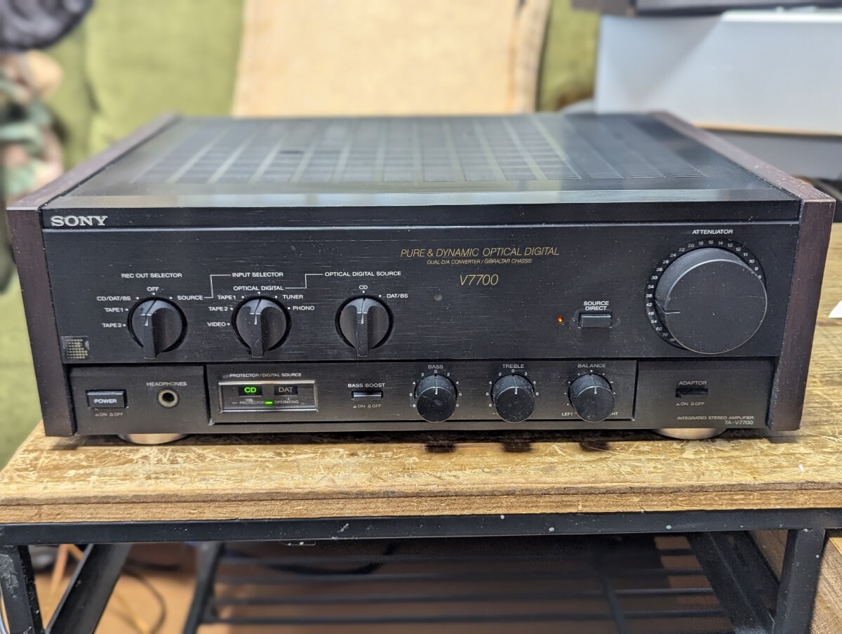 Sony TA-V715 stereo integrated amplifier