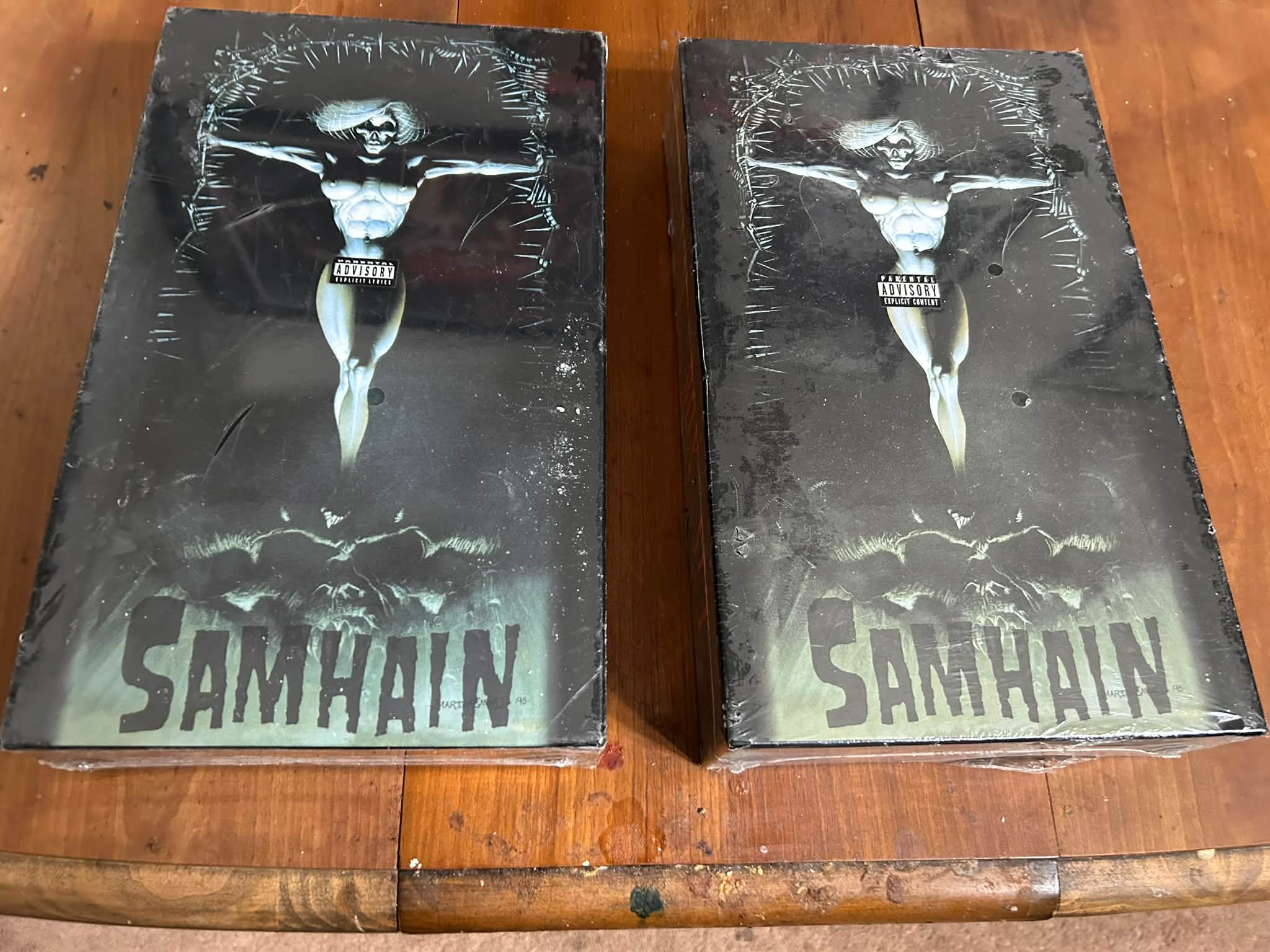 Both versions never opened sealed