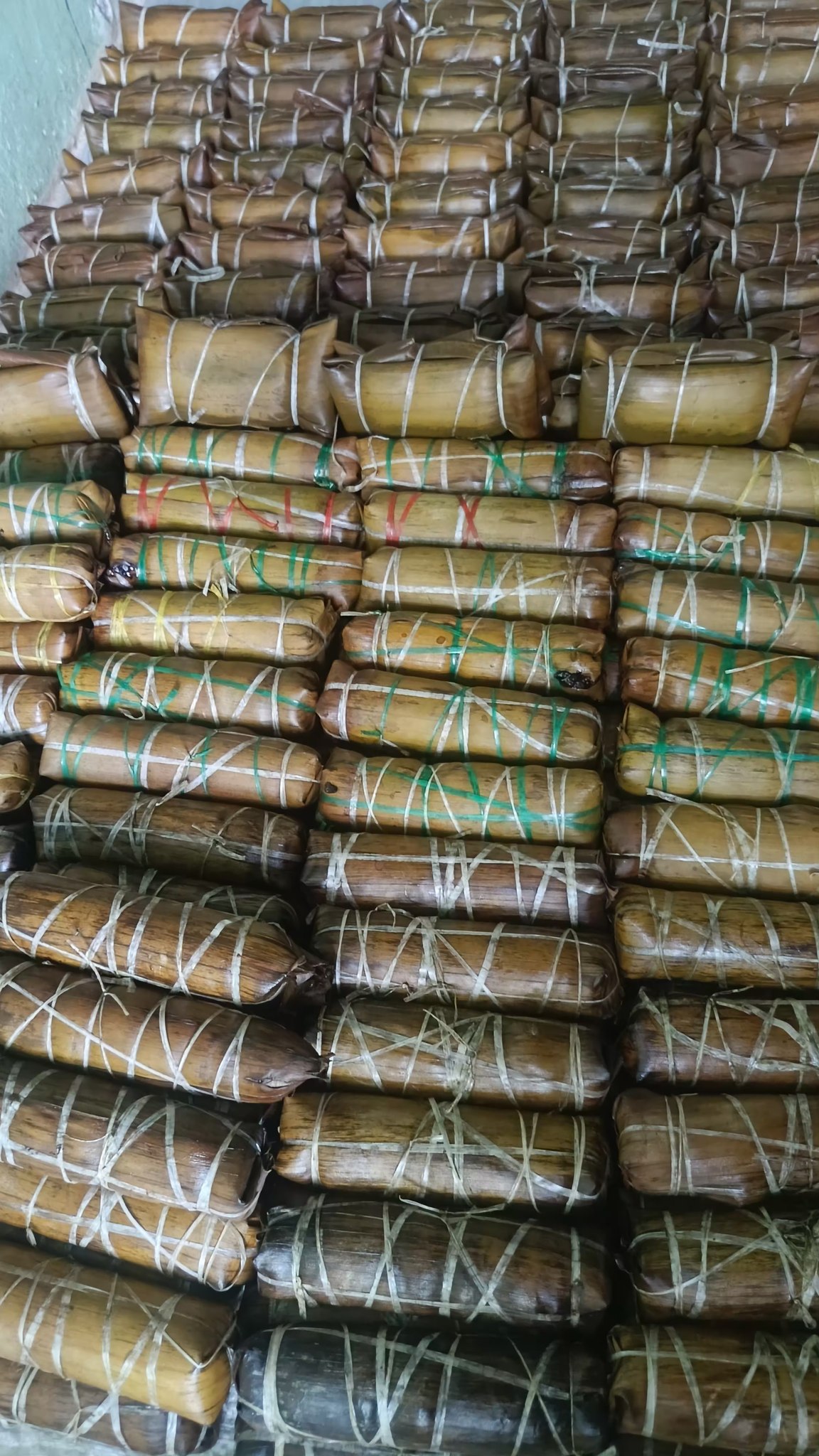 VhiRa - Buras atau dikenal dengan nama BURASA... Makanan Khas Bugis ...