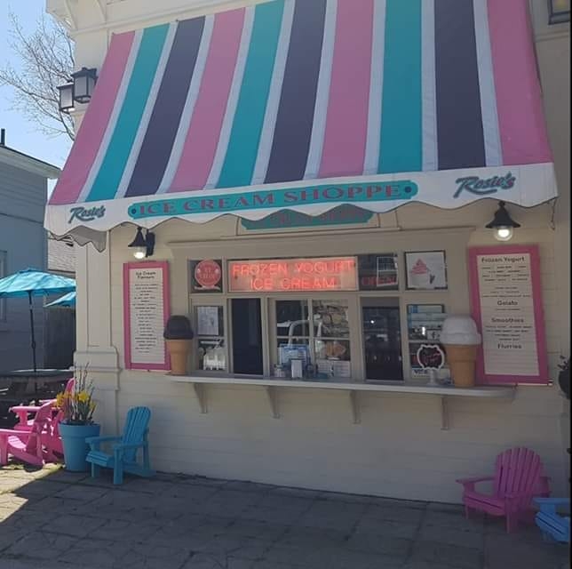 Rosie's Ice Cream Shoppe Bayfield ON