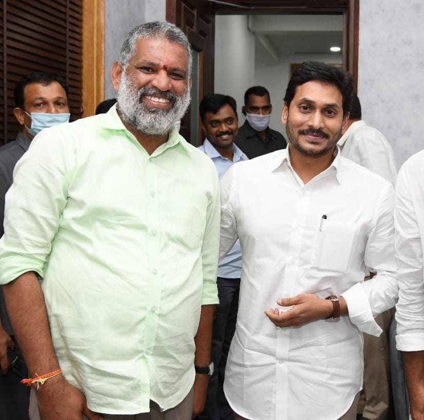 YSR Congress... - YSR Congress Party-Chandragiri