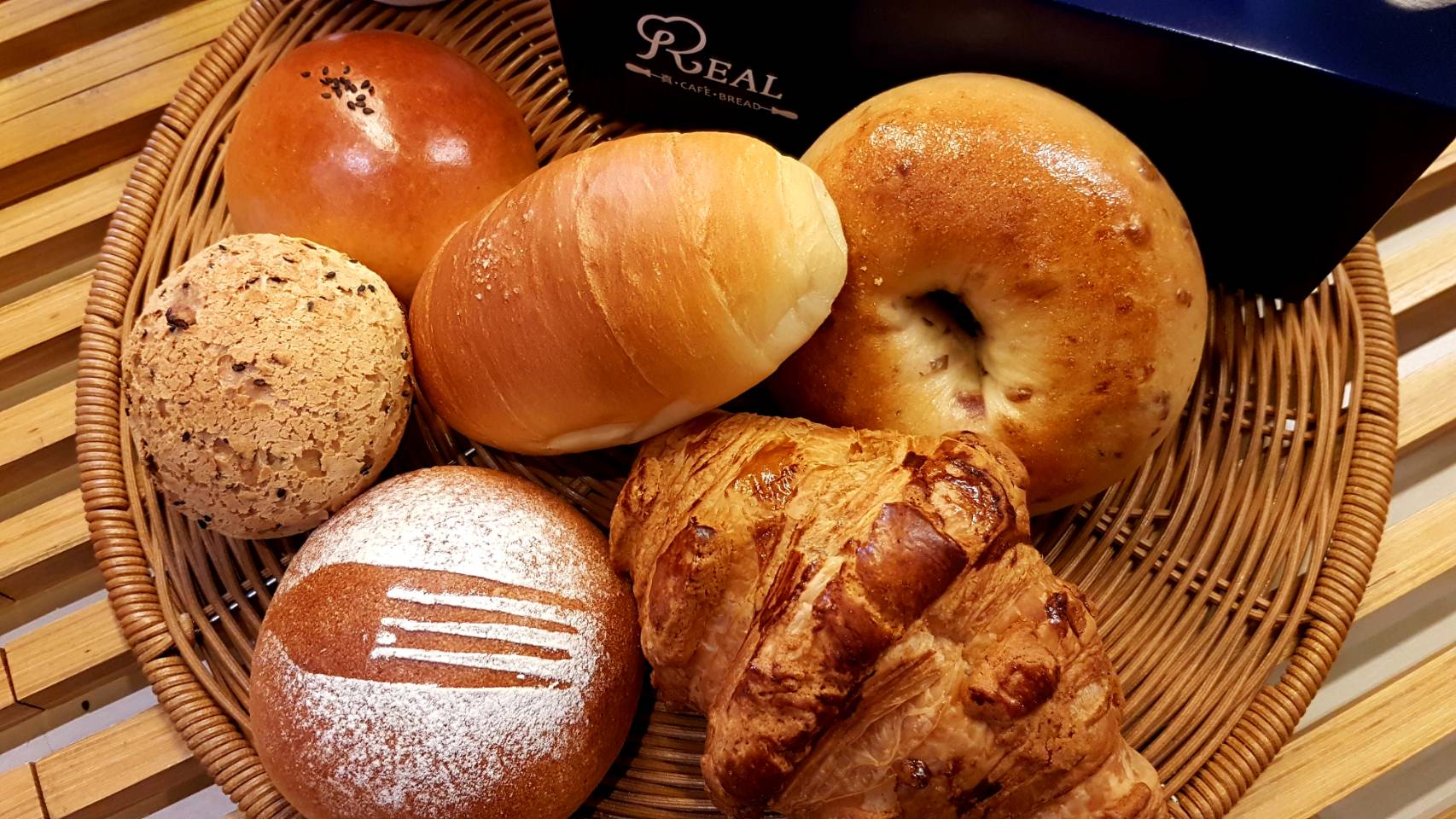 REAL 真‧烘焙坊 - #REAL麵包餐盒客製化組合 100元、120元、150元、200元... | Facebook