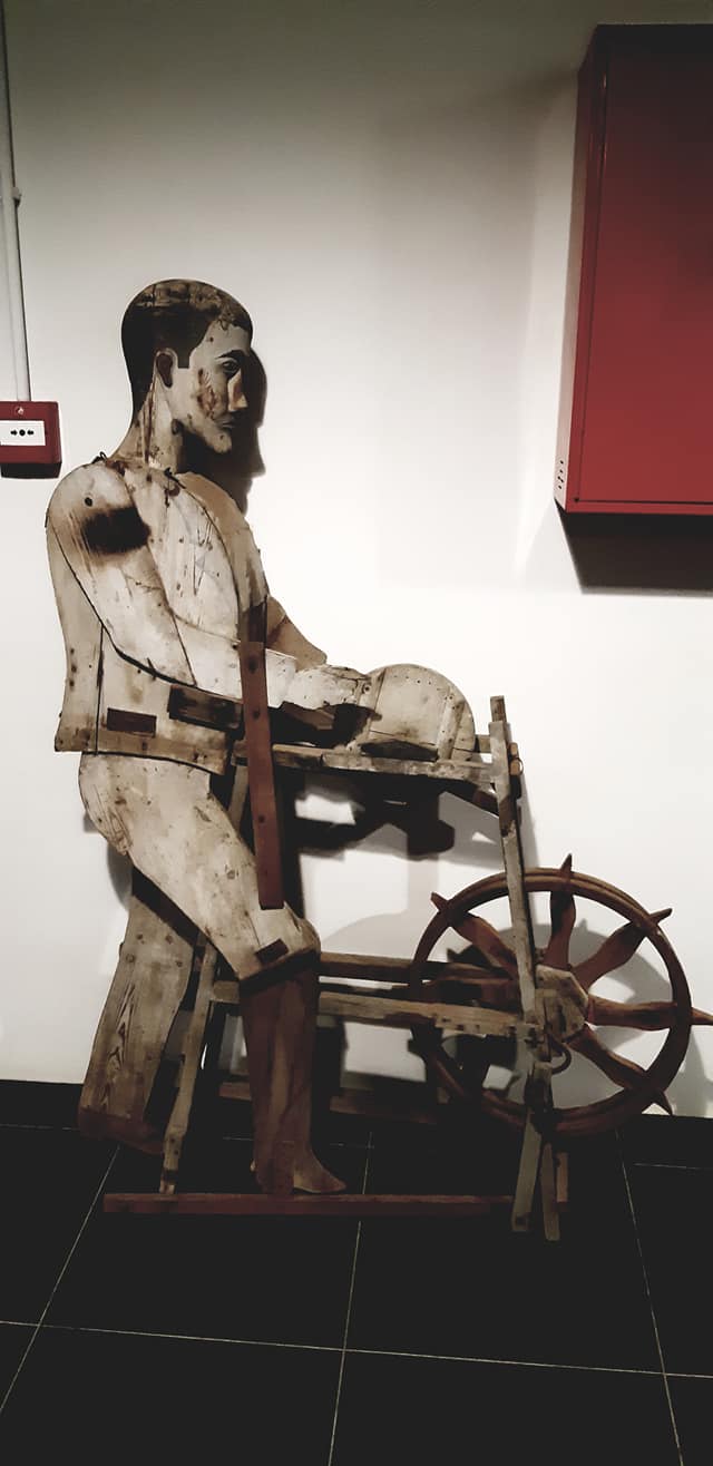 🏛🤖 UN AUTÓMATA RECIÉN... - Colección Museografica de Gilena