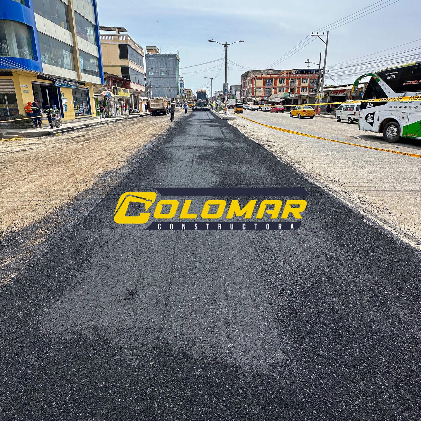 Colomar - 🚧 Asfaltado de av. 15 de Agosto, en Playas.