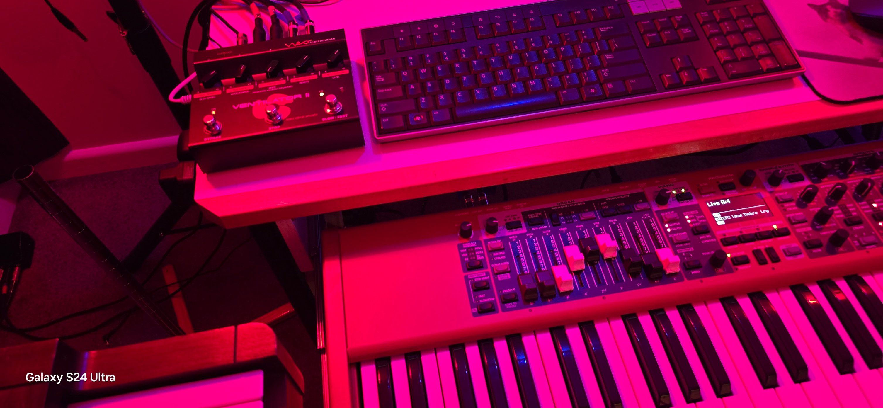 My Amstrad Fidelity CKX100 Music Keyboard