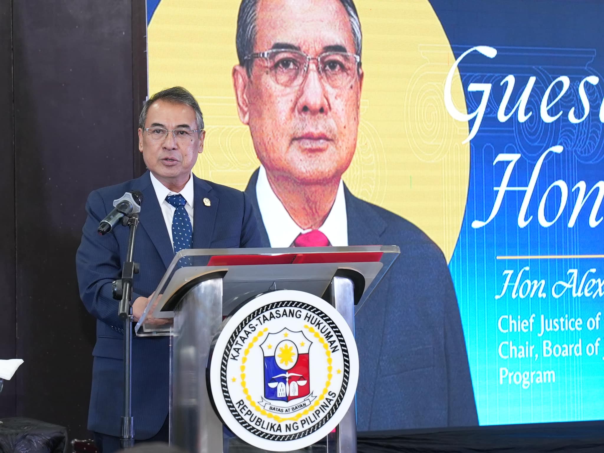 📸 Chief Justice Alexander G. Gesmundo... - Supreme Court PH | Facebook