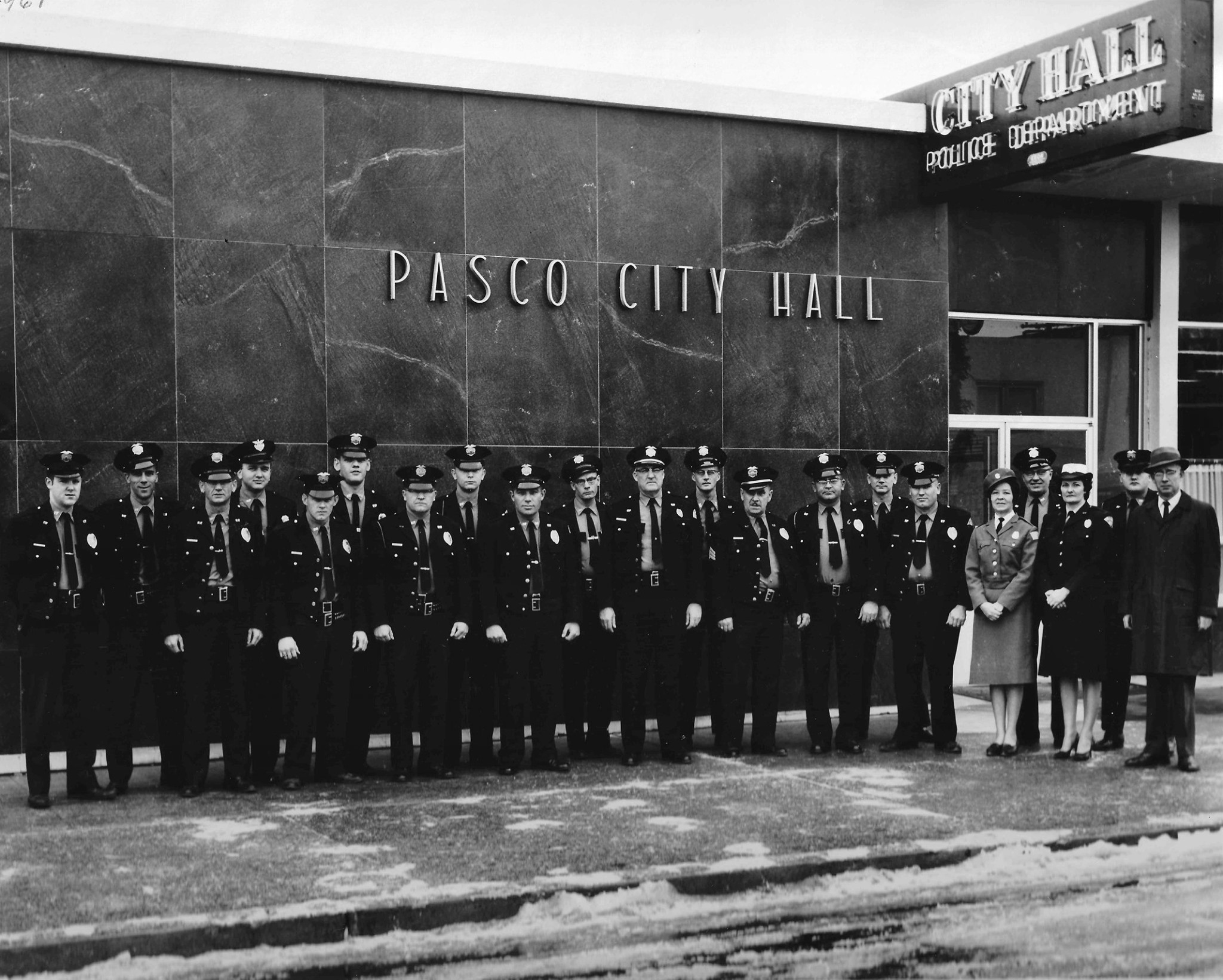 Pasco Police - Pasco PD group photo 1964: Lewis Smathers, Norm Blundon ...