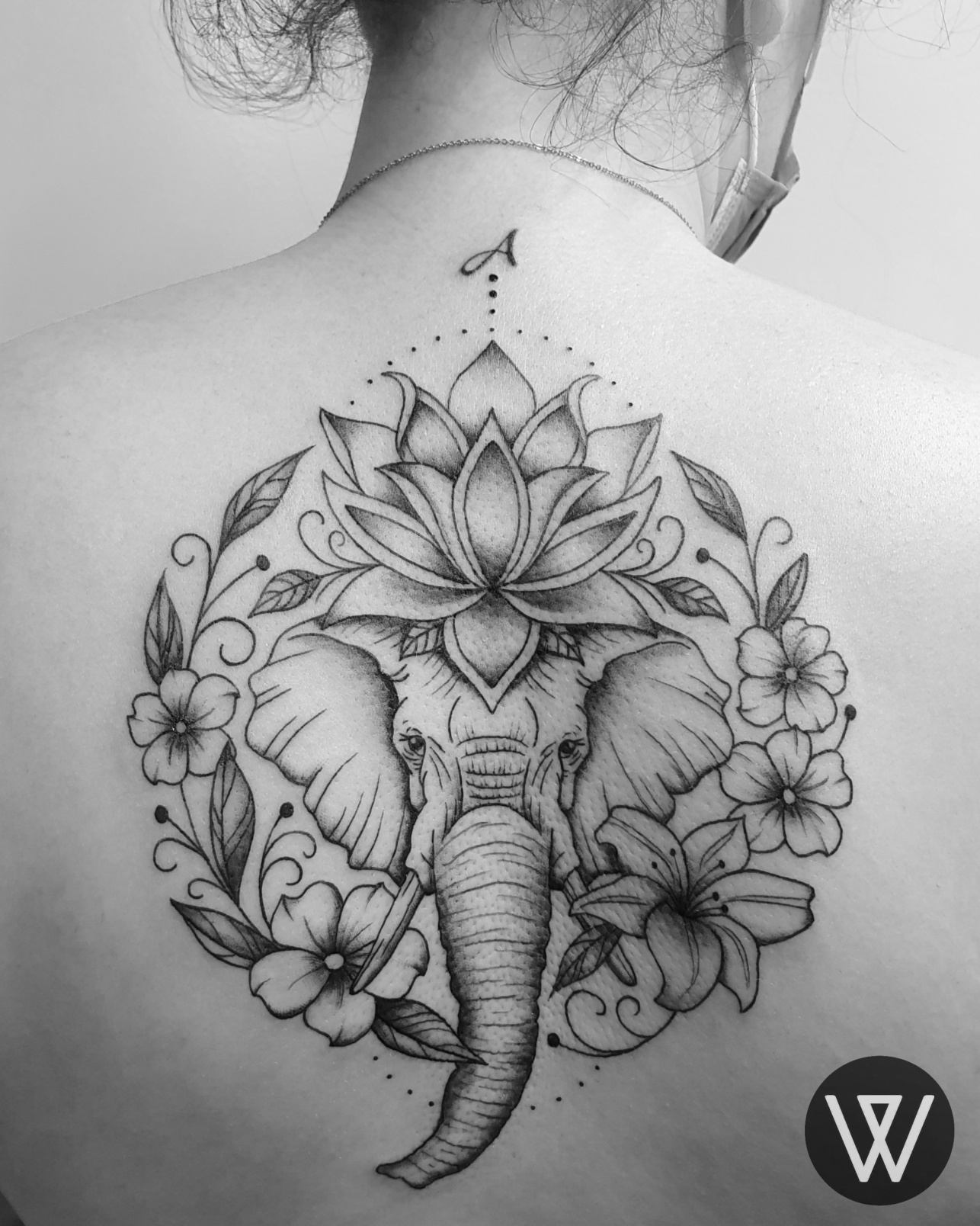 Tatouage Elephant Fleur De Lotus