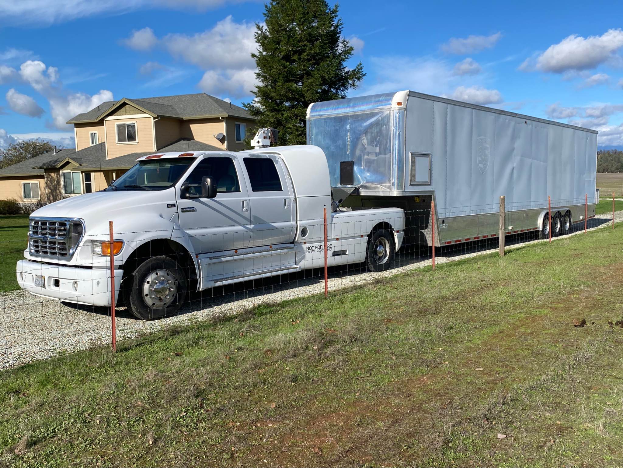 2002 Ford f650 super crewzer w/44’ stacker · Lariat - Commercial ...