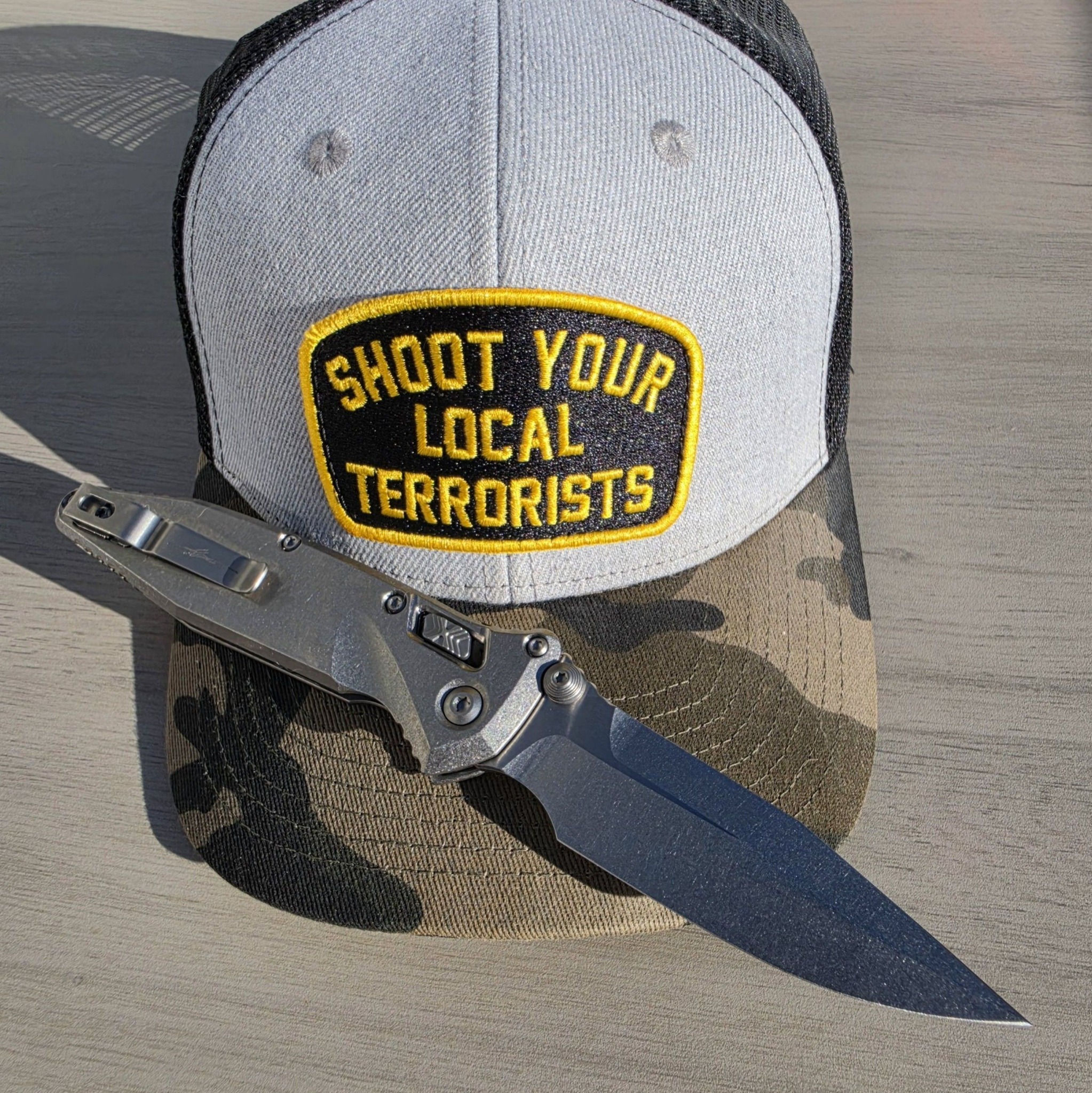 RED FRIDAY carry is this Chris Reeve Knives. Like most things CRK, ZERO ...