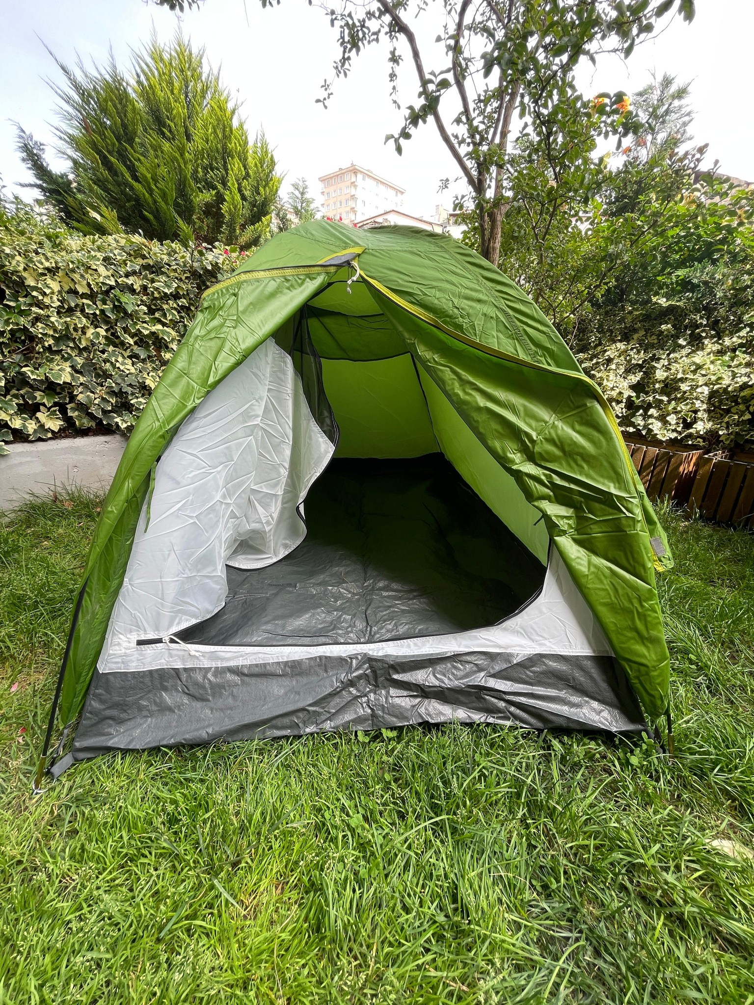 Hello everyone ! I have for sale tent for 2 people Quechua Arpenaz
