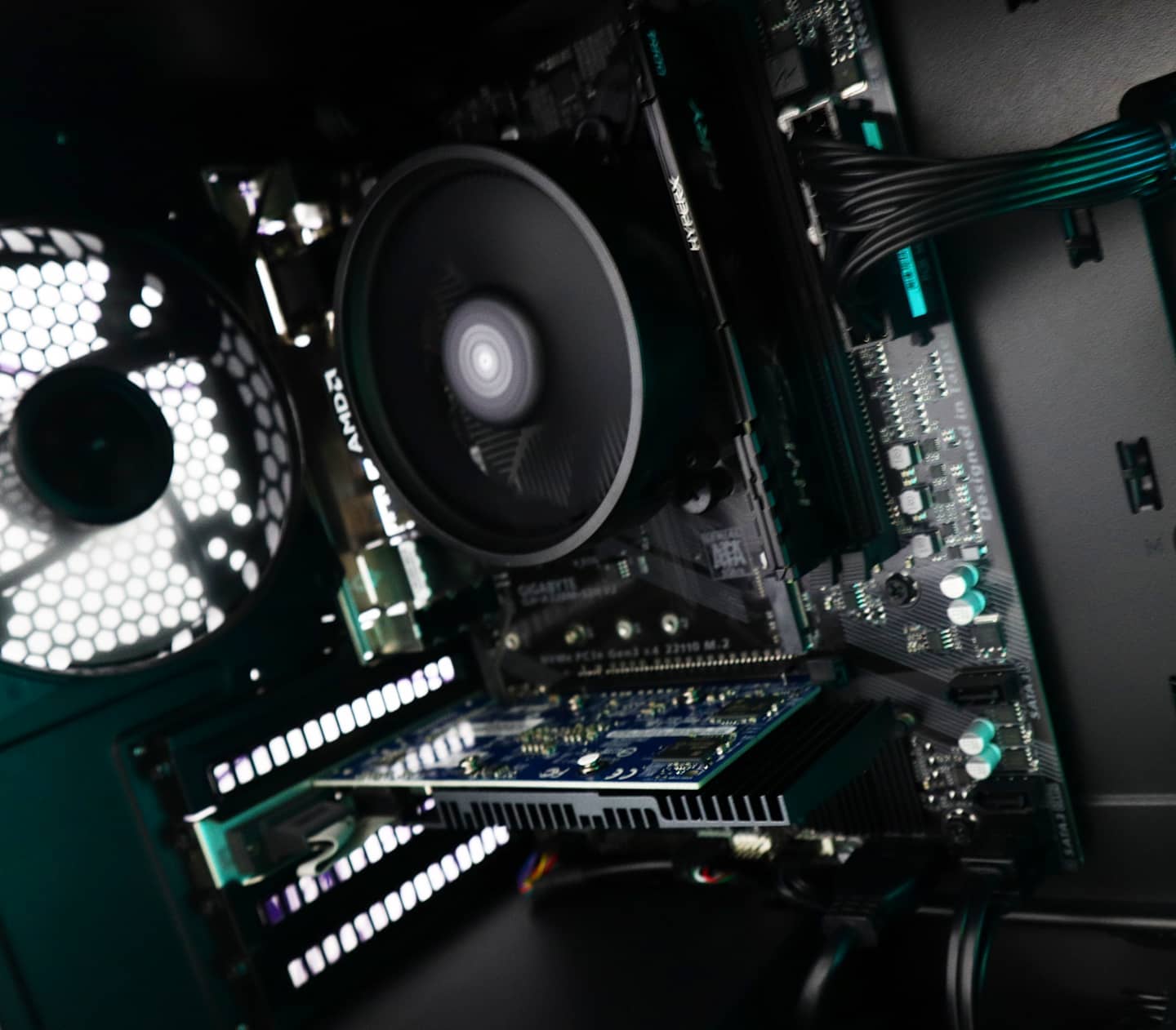 The case is cute but impressive at... - Netcom Computer House | Facebook
