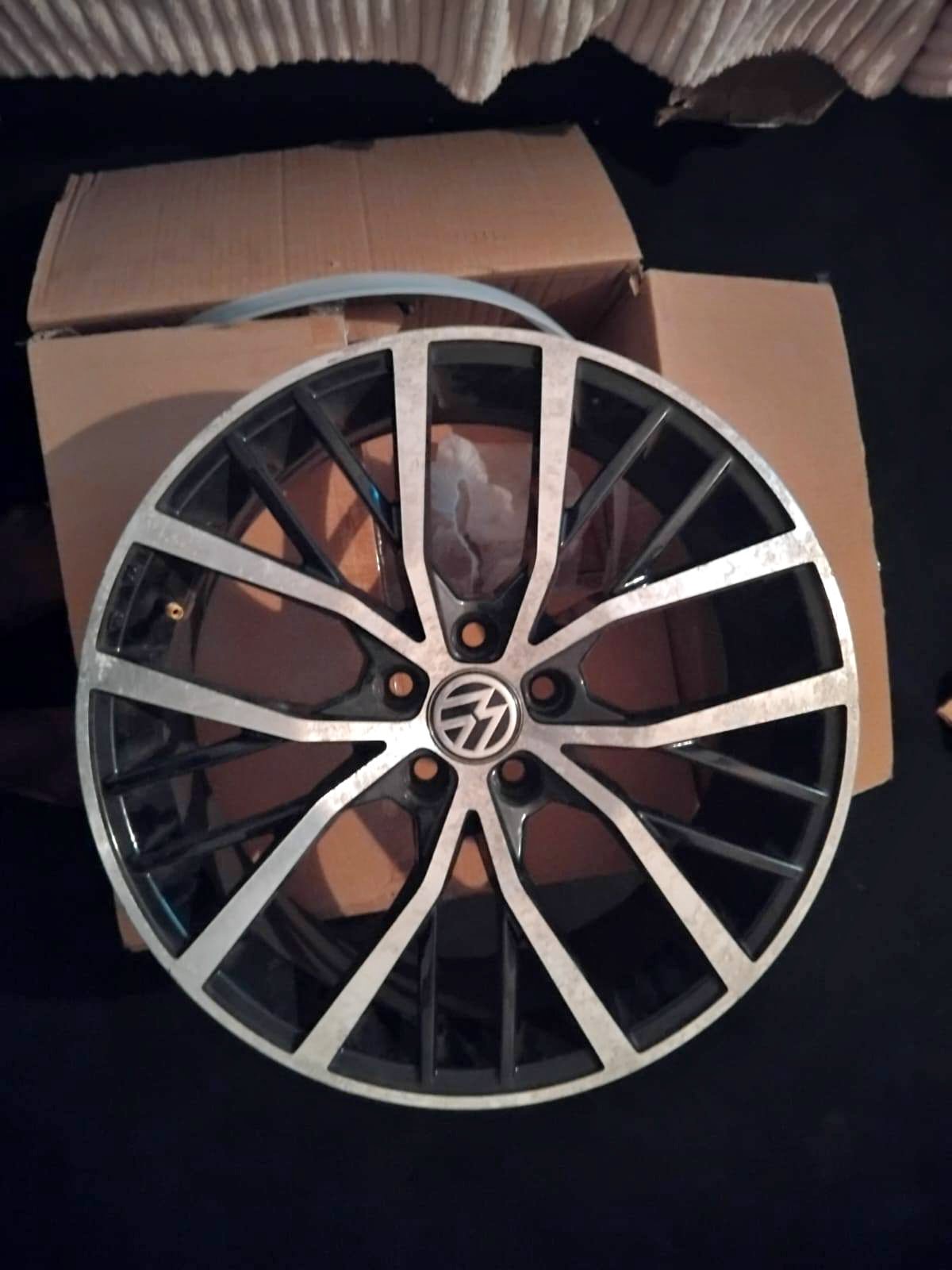 I'm.selling very clean used mag rims for vw golf 7r my number is ...