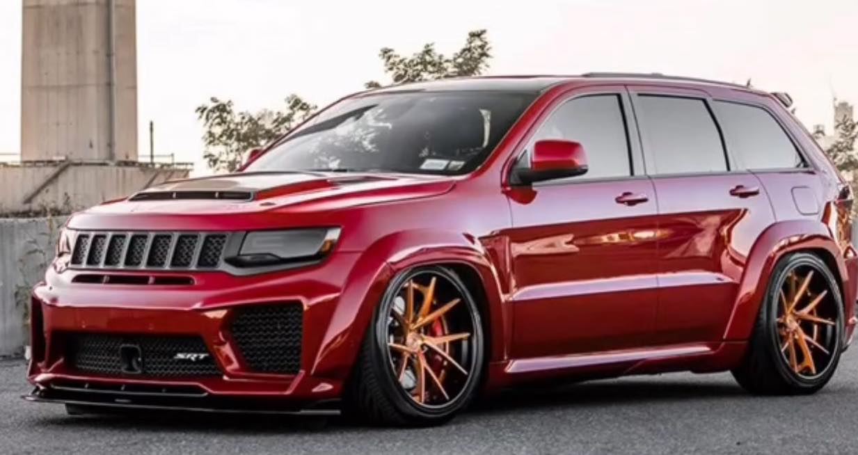 Jeep grand cherokee trackhawk
