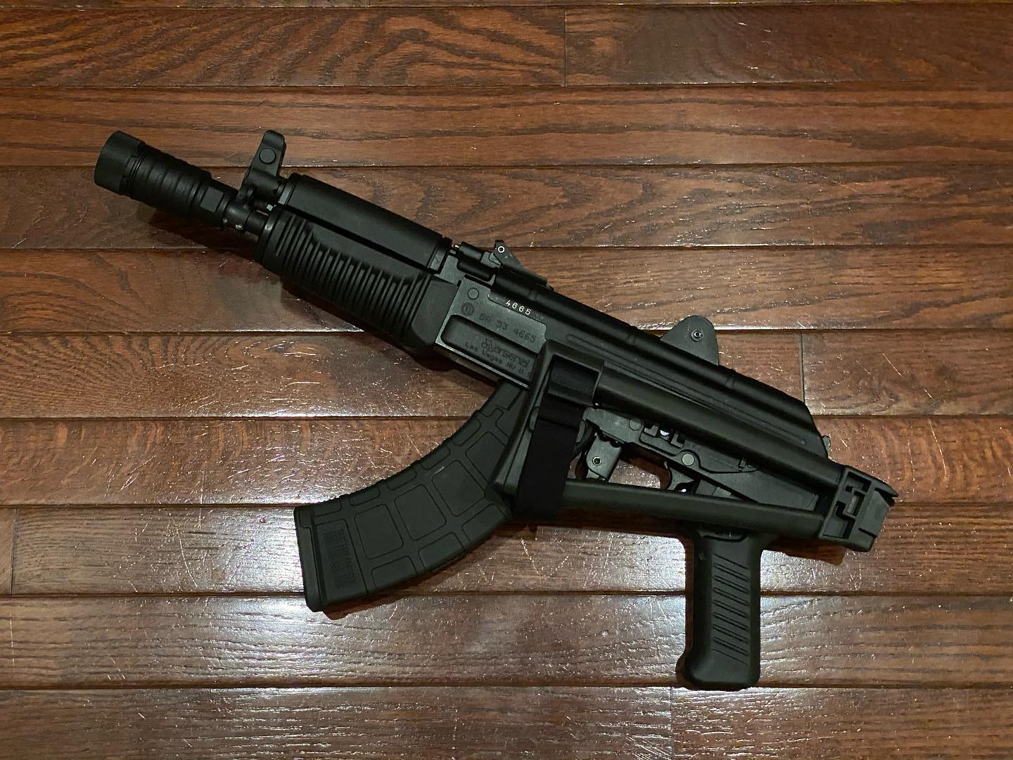 First one of these I have seen in the flesh; Swiss Arms SG 553 R