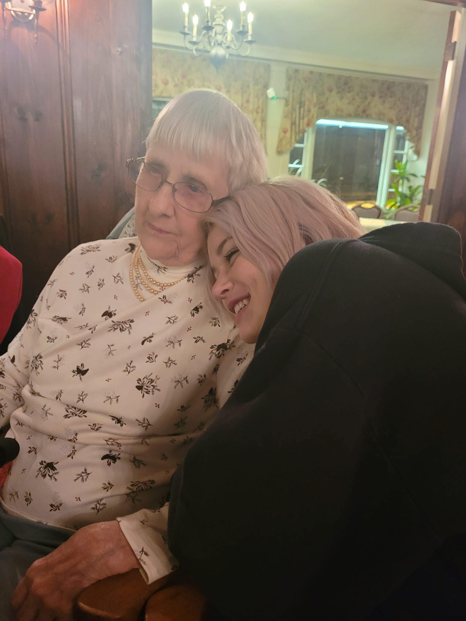 Robbi-Lyn Knowles