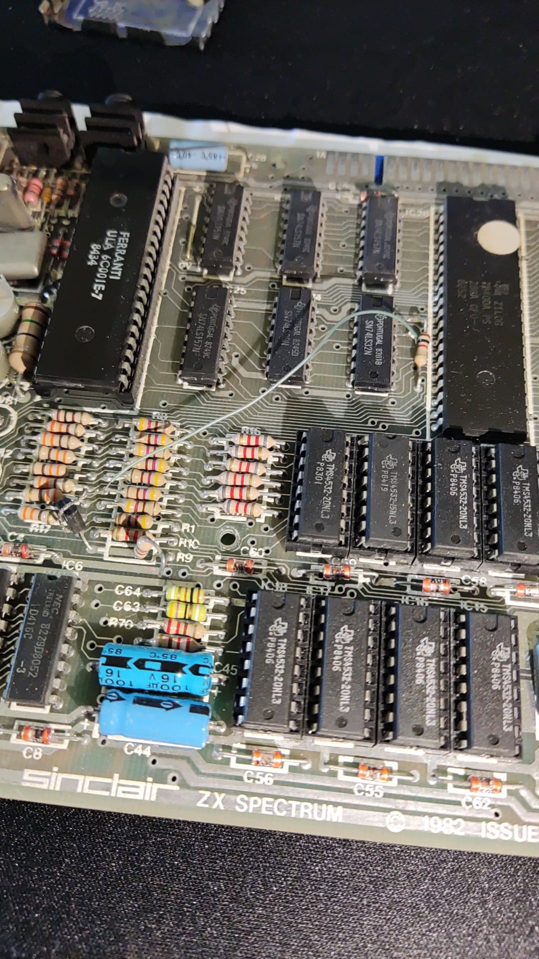 One blue T2 mod spark. Strange refracter or EMI modual?
