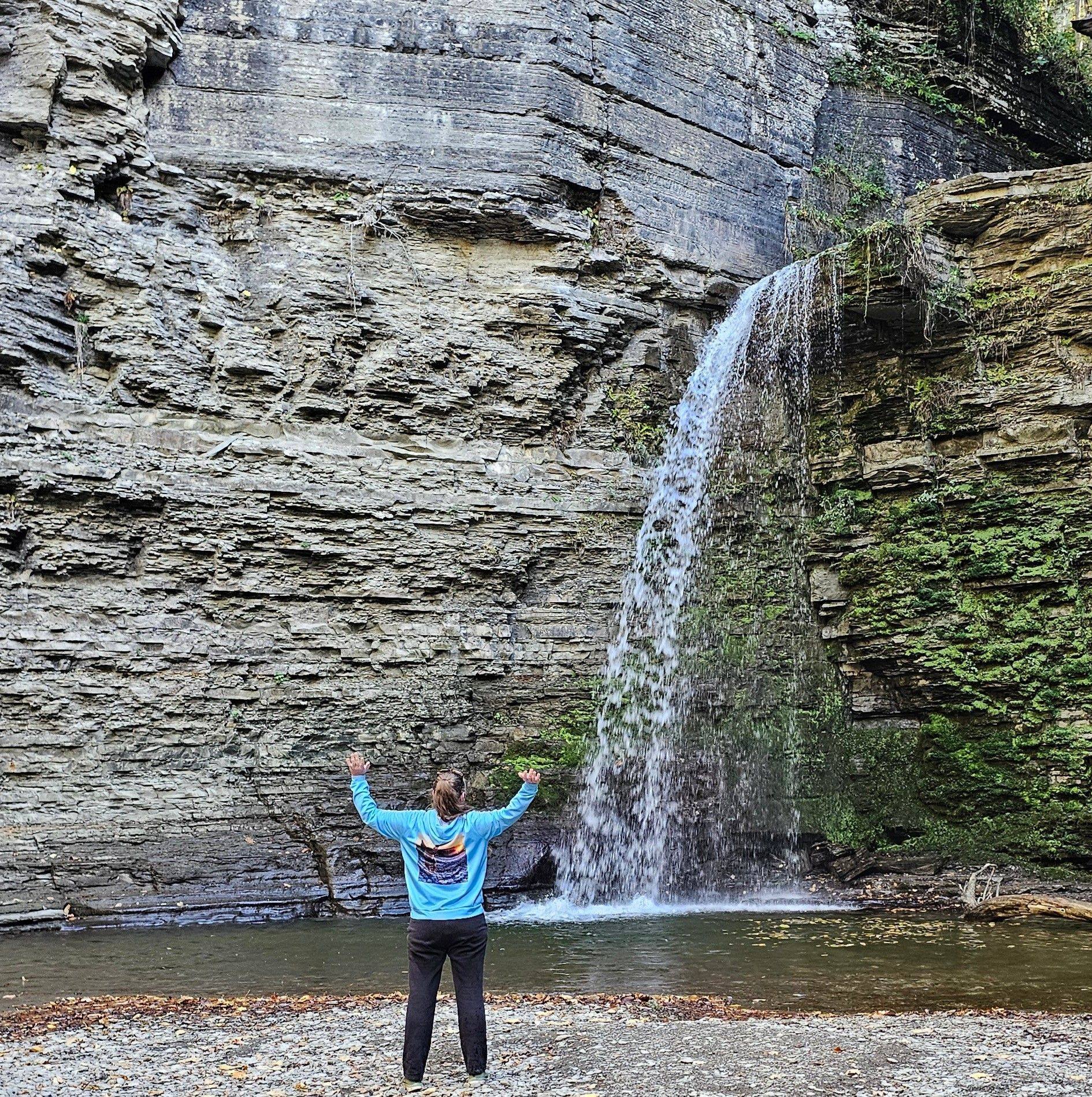 Height & Features: A massive 110-foot drop over shale and limestone ...