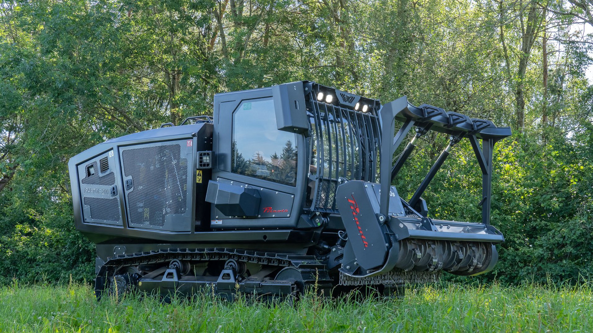 Prinoth Vegetation Management - In combination with the proven 𝗠𝟰𝟱𝟬𝘀 ...