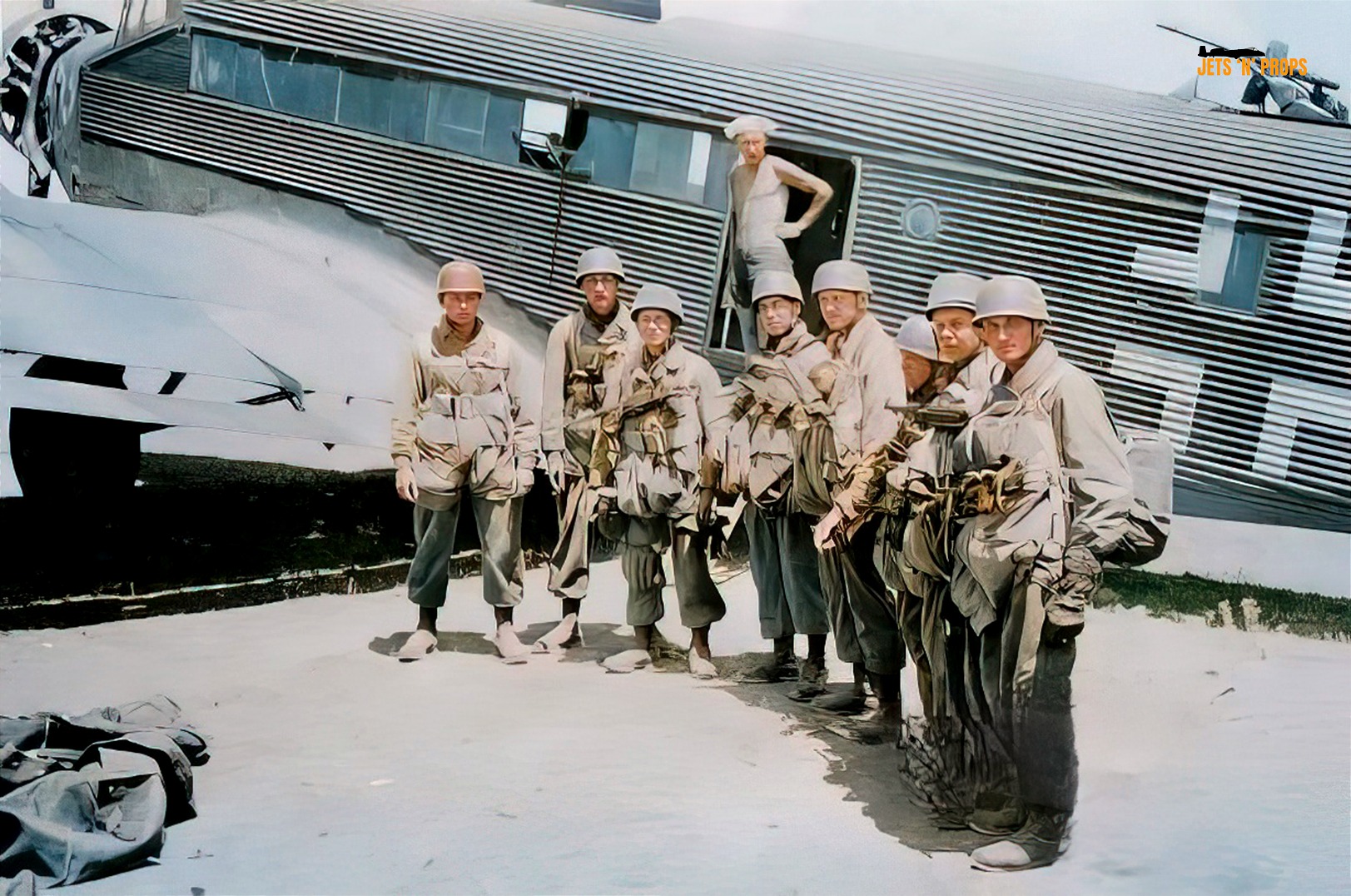 Junkers Ju 52 and German paratroopers (Fallschirmjäger).