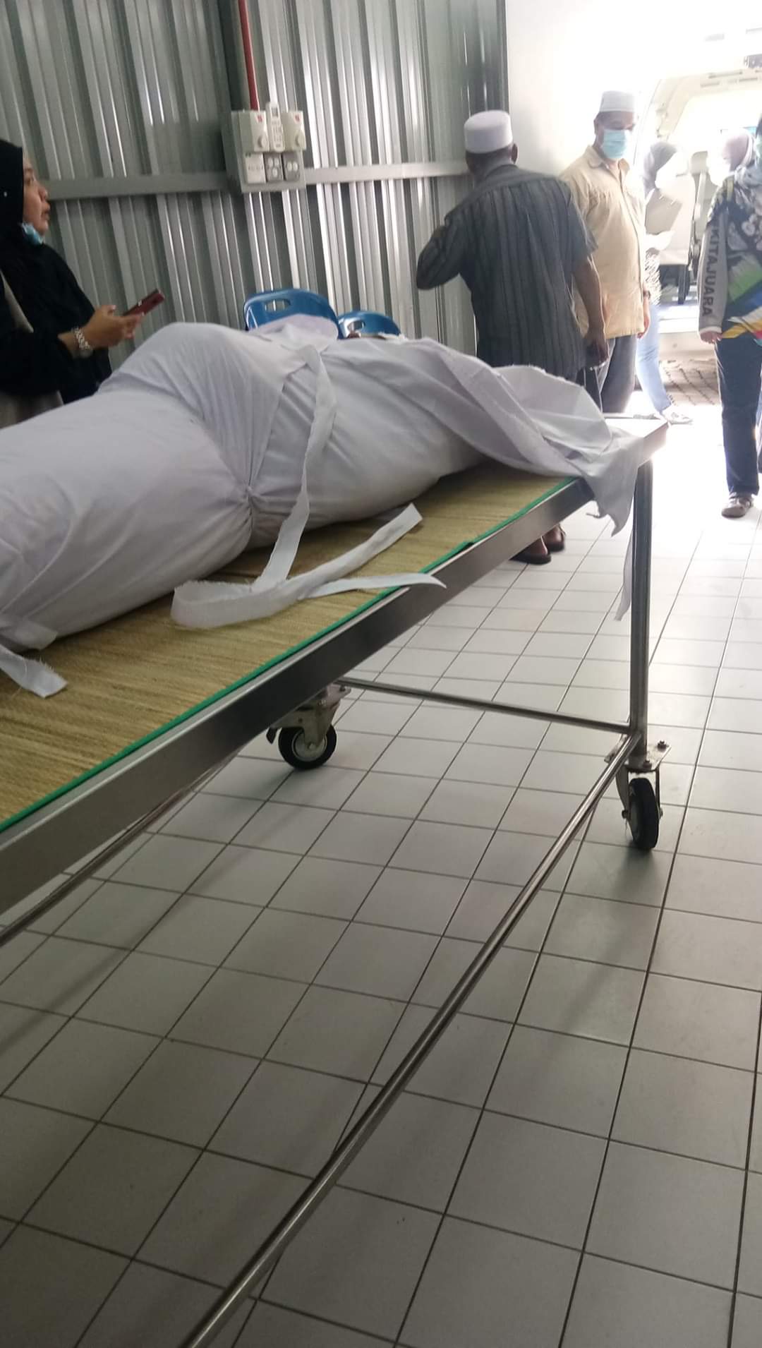 Sunnah Rasulullah Allahyarham Khairul Anuar Kawan Kepada Siti Kasim Yang Meninggal Dunia Dilanggar Pemandu Mabuk Selamat Diuruskan Oleh Pak Lebai Semoga Kawannya Siti Kasim Menjadi Pejuang Untuk Mengharamkan Arak Di Bumi