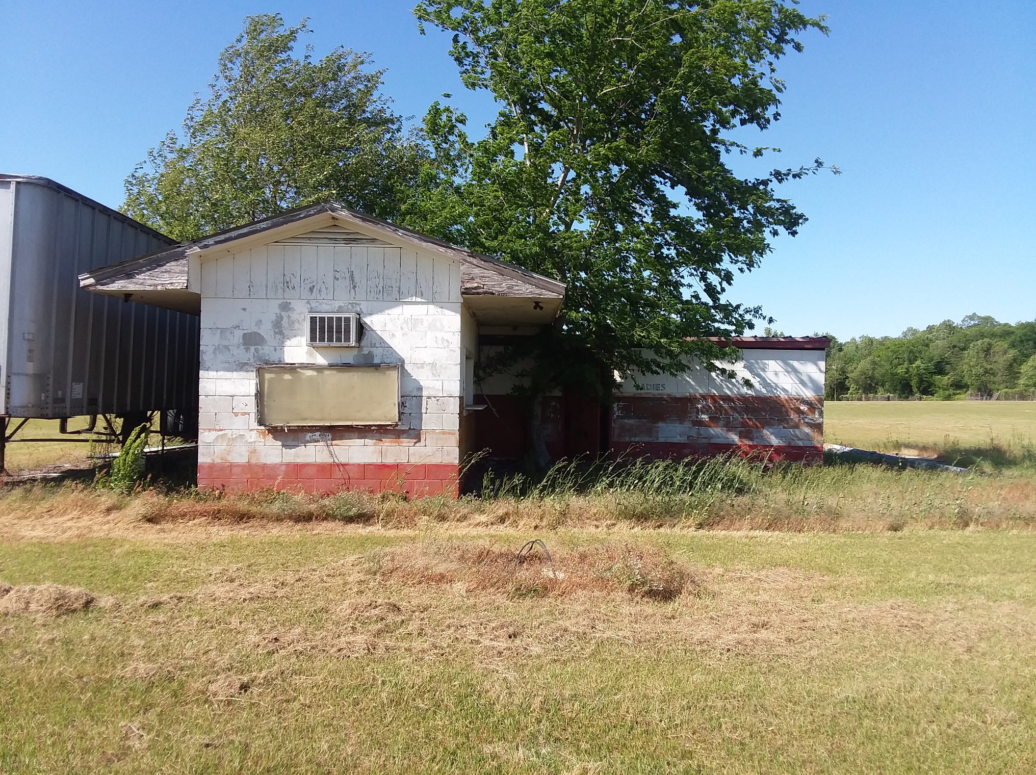 New racetrack guys. The abandoned... - Racetrack Archaeology | Facebook